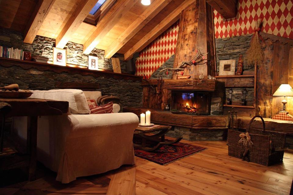 B&B Lo Djoua de Toueno Arvier Extérieur photo