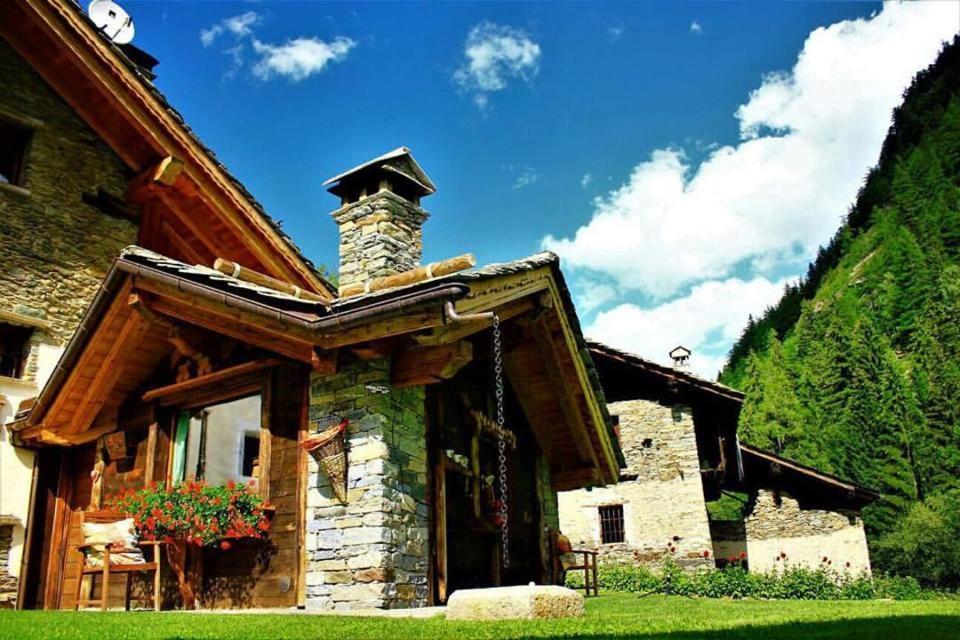 B&B Lo Djoua de Toueno Arvier Extérieur photo